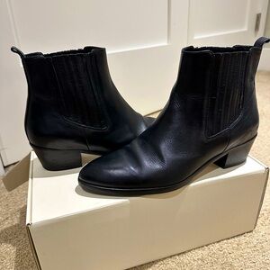 J. Crew Classic Chelsea Leather Ankle Boot Women’s sz 9